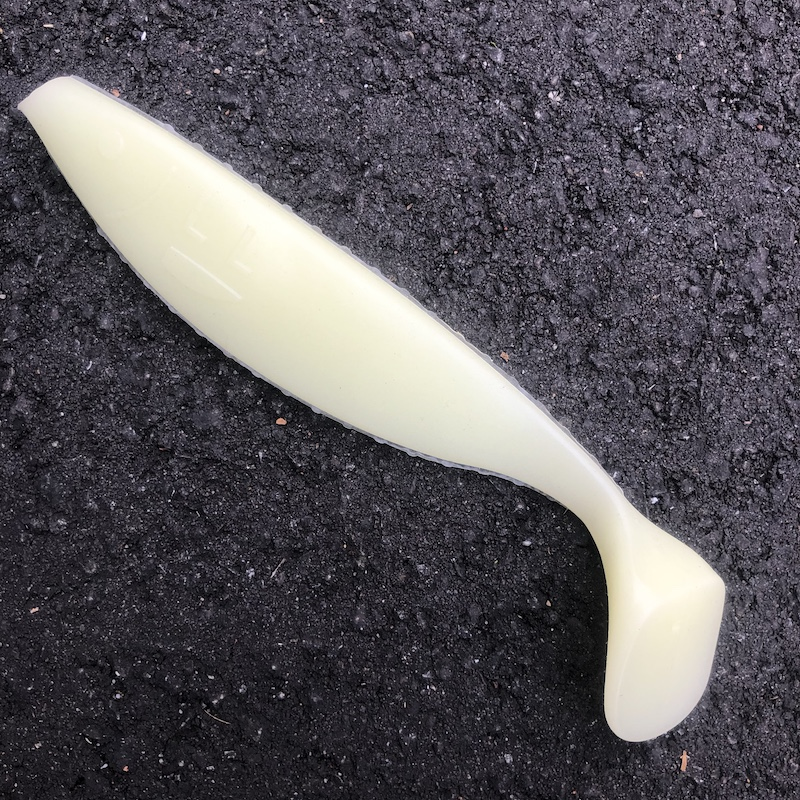 Soft Plastics Leading Lures Rattling 9" Shad Glow